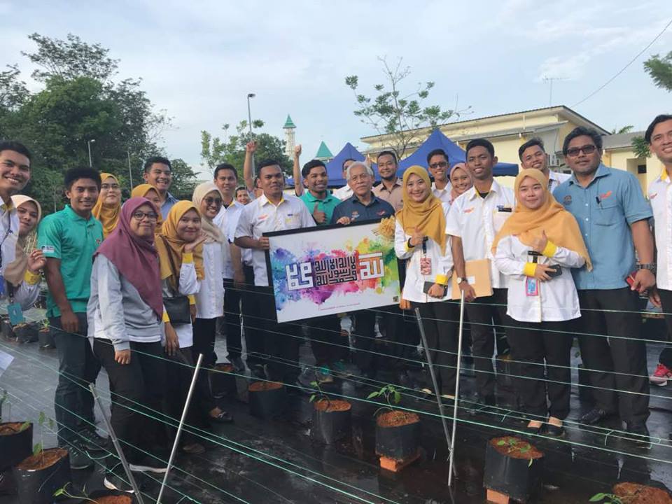 Inisiatif dan gerakan bersepadu usaha tani antara Majlis Perwakilan Pelajar (MPP) Universiti Teknikal Malaysia Melaka (UTeM) dan Kelab MyAgrosis UTeM telah membuahkan hasil bermanfaat dalam sektor pertanian menerusi Laman Agrotek UTeM.