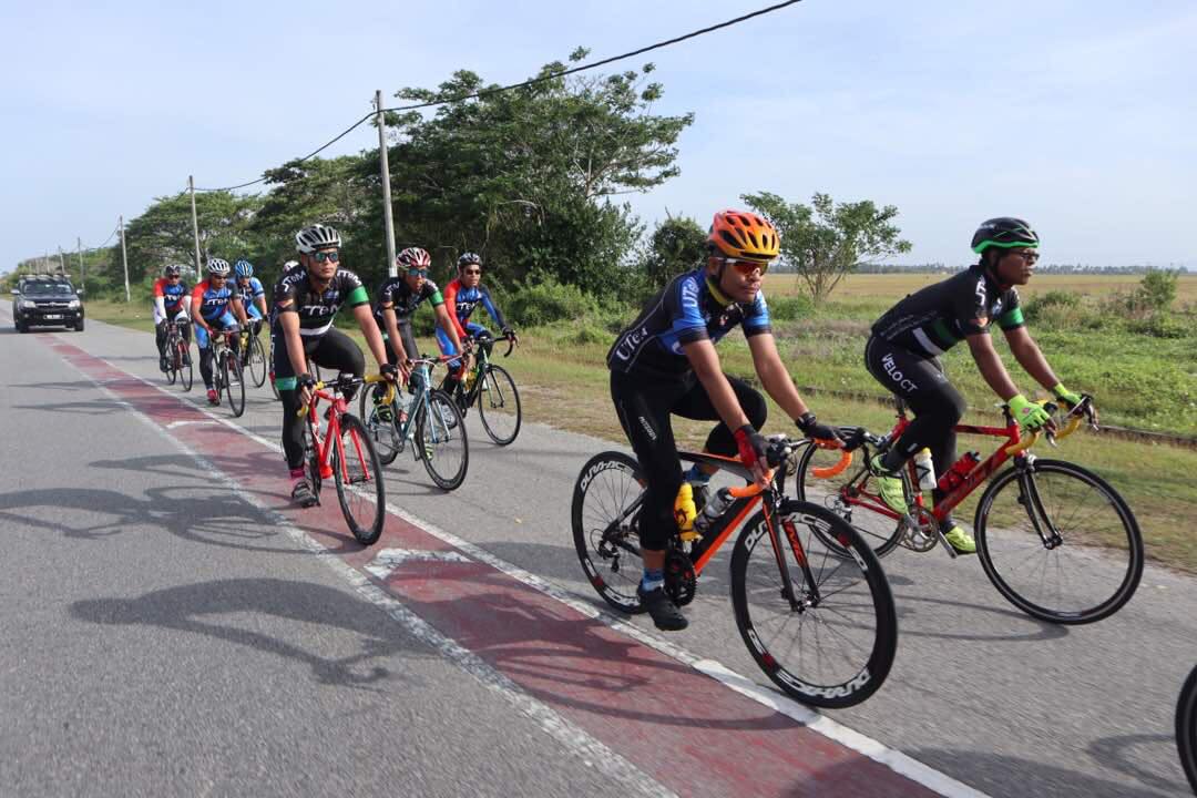 Kayuhan pasukan berbasikal ke Gunung Jerai.